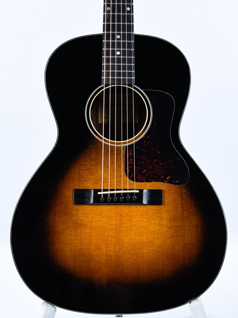 Eastman E1 OOSS Deluxe Sunburst-3.jpg