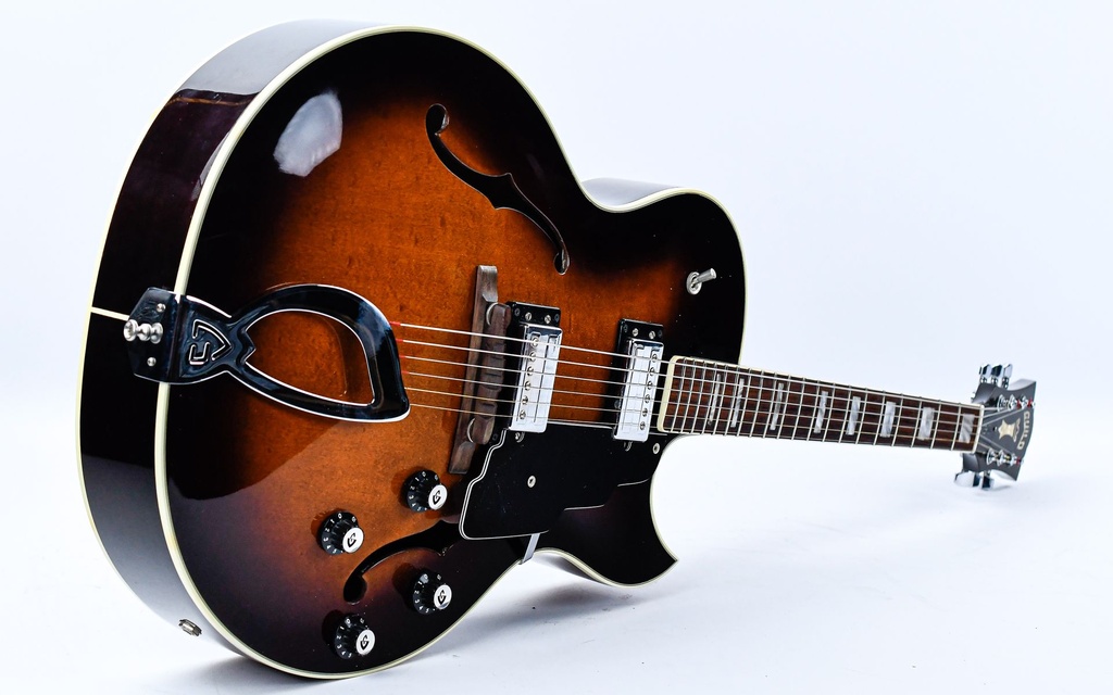 [KA100152] Guild CE100D Hollowbody 1982-11.jpg