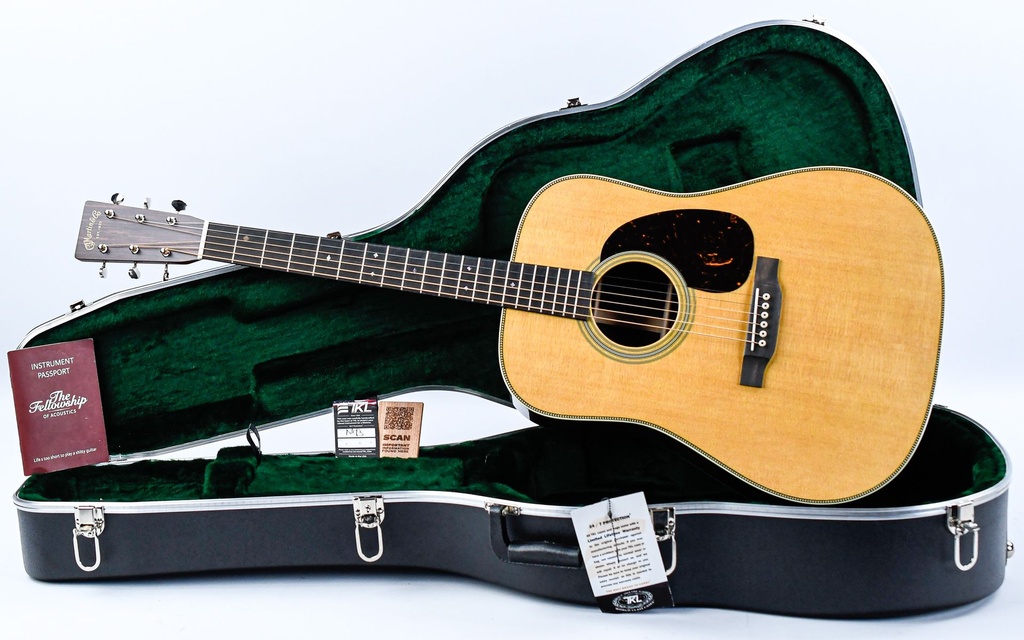 Martin HD28 B-Stock-1.jpg