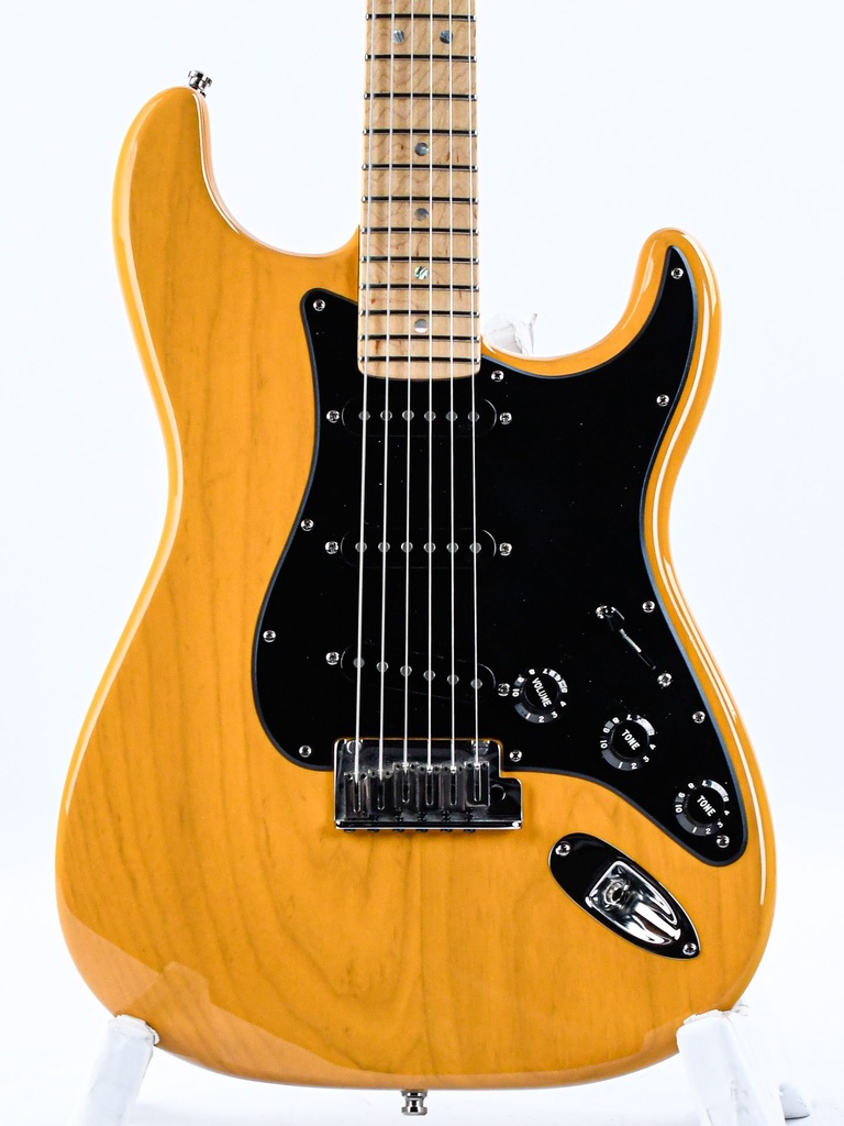 [DZ8245547] Fender American Deluxe Stratocaster Butterscotch Blonde 2008-3.jpg