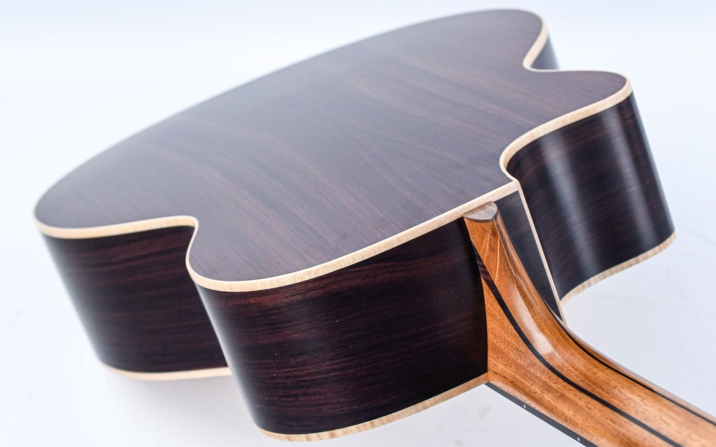 Lowden O32c Rosewood Spruce-9.jpg