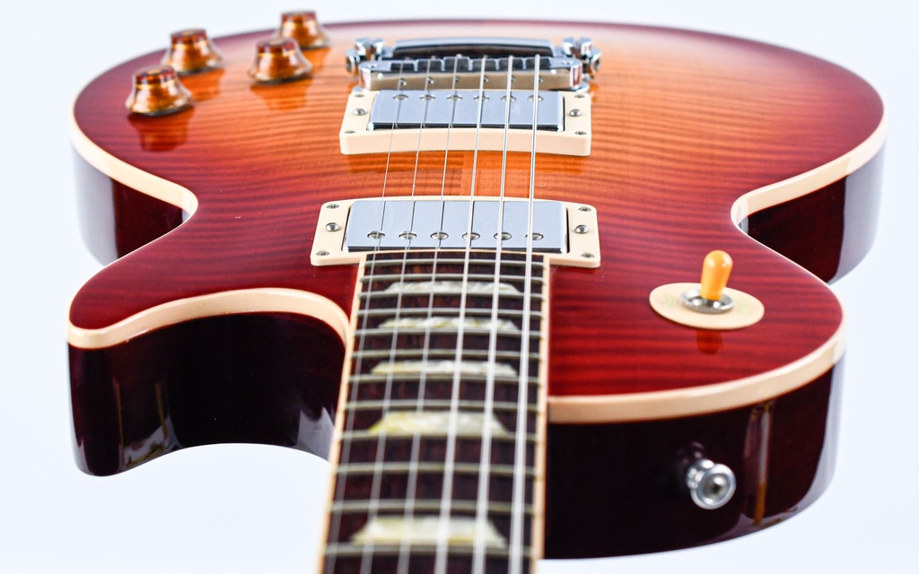 [#122621389] Gibson Les Paul Standard Heritage Cherry Sunburst 2012-12.jpg