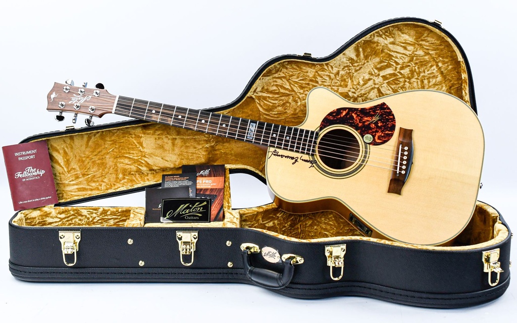 Maton EBG808C TE Tommy Emmanuel Handsigned.jpg