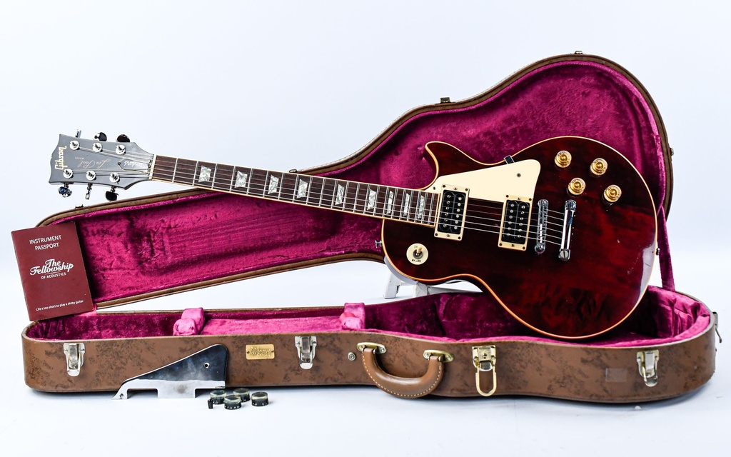 Gibson Les Paul Standard Wine Red 1976.jpg