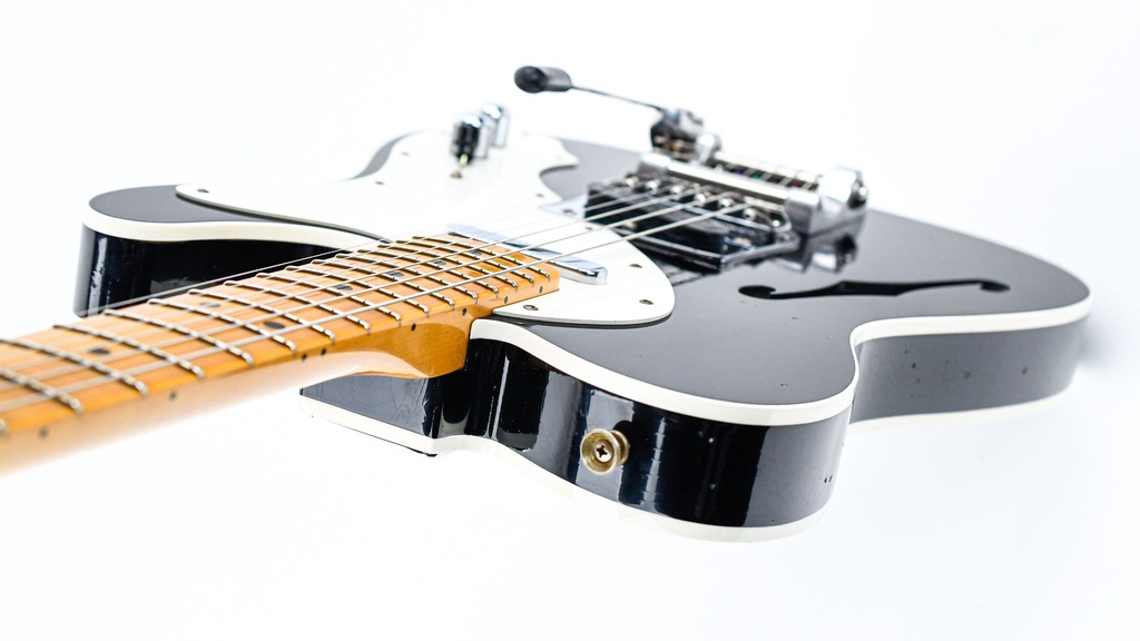 Fender Custom Shop 50s Thinline Telecaster Journeyman Relic Bigsby Black-8.jpg