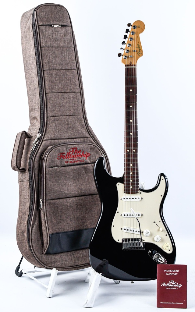 Fender Stratocaster 2001.jpg