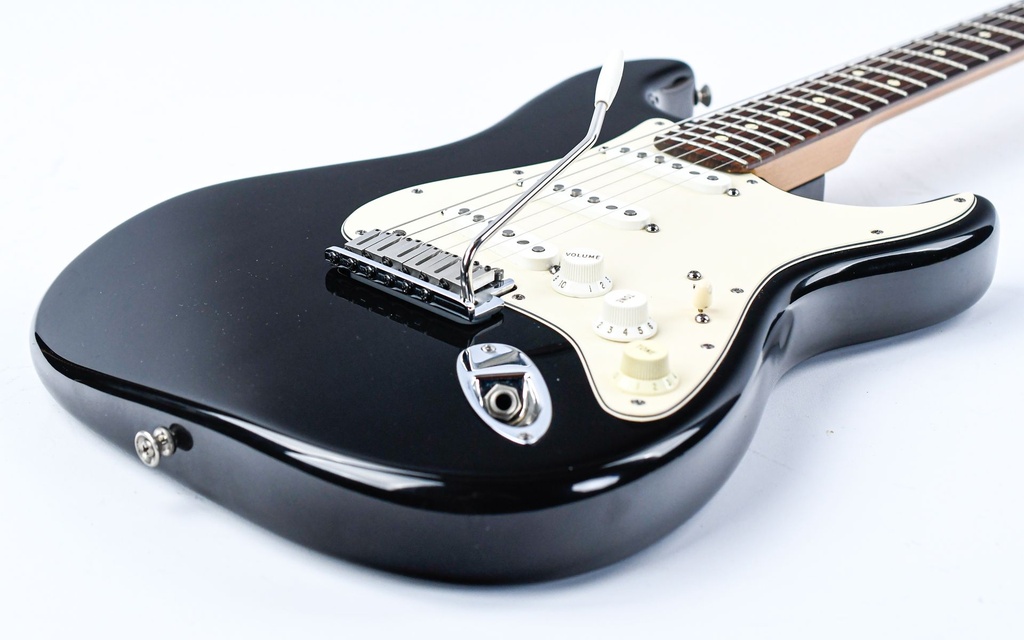 Fender Stratocaster 2001-11.jpg