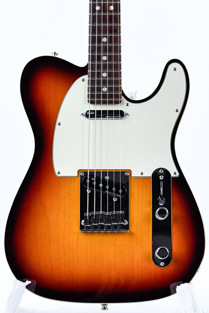 Fender American Ultra Telecaster Sunburst 2020-3.jpg