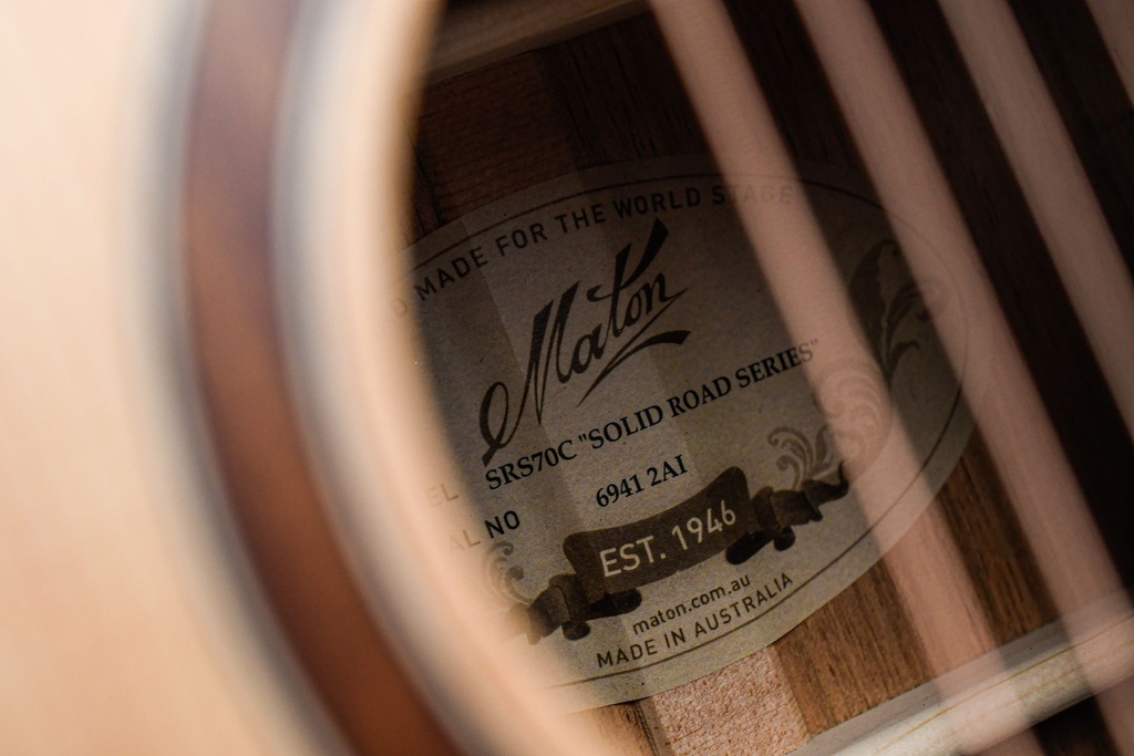 Maton SRS70C Blackwood Sitka Spruce B-Stock-12.jpg