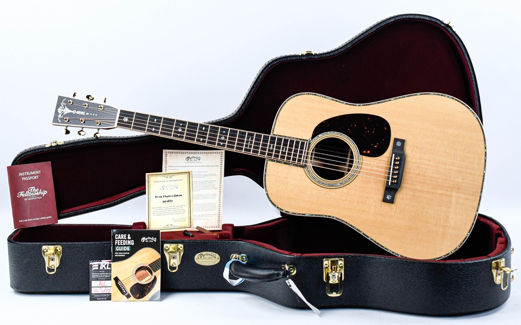 Martin D42 Modern Deluxe 2023-1.jpg