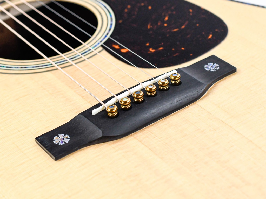 Martin D42 Modern Deluxe 2023-10.jpg