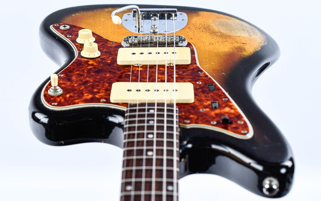 [L06521] Fender Jazzmaster Sunburst 1963-12.jpg