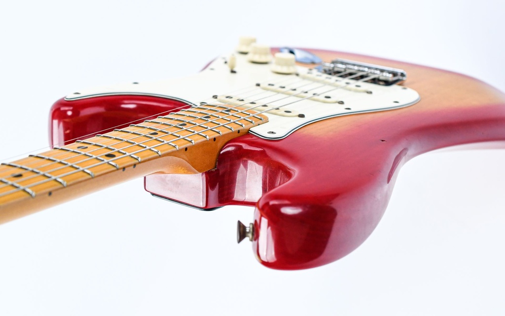 Fender Stratocaster Dan Smith Era Cherry Two Tone Sunburst 1981-8.jpg