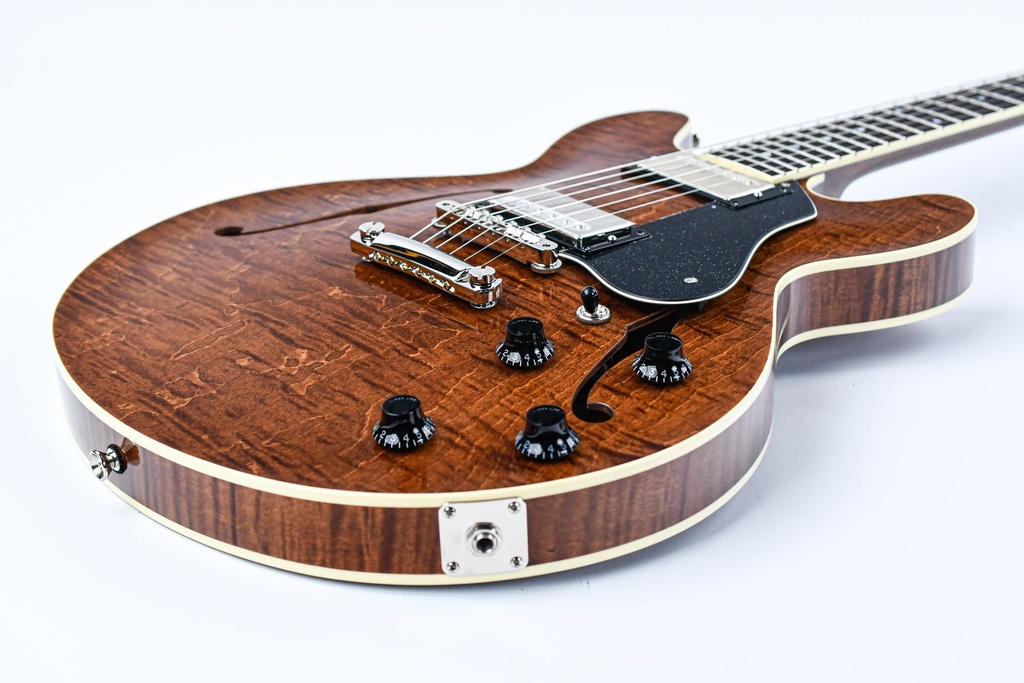 Collings I35LC Walnut-14.jpg