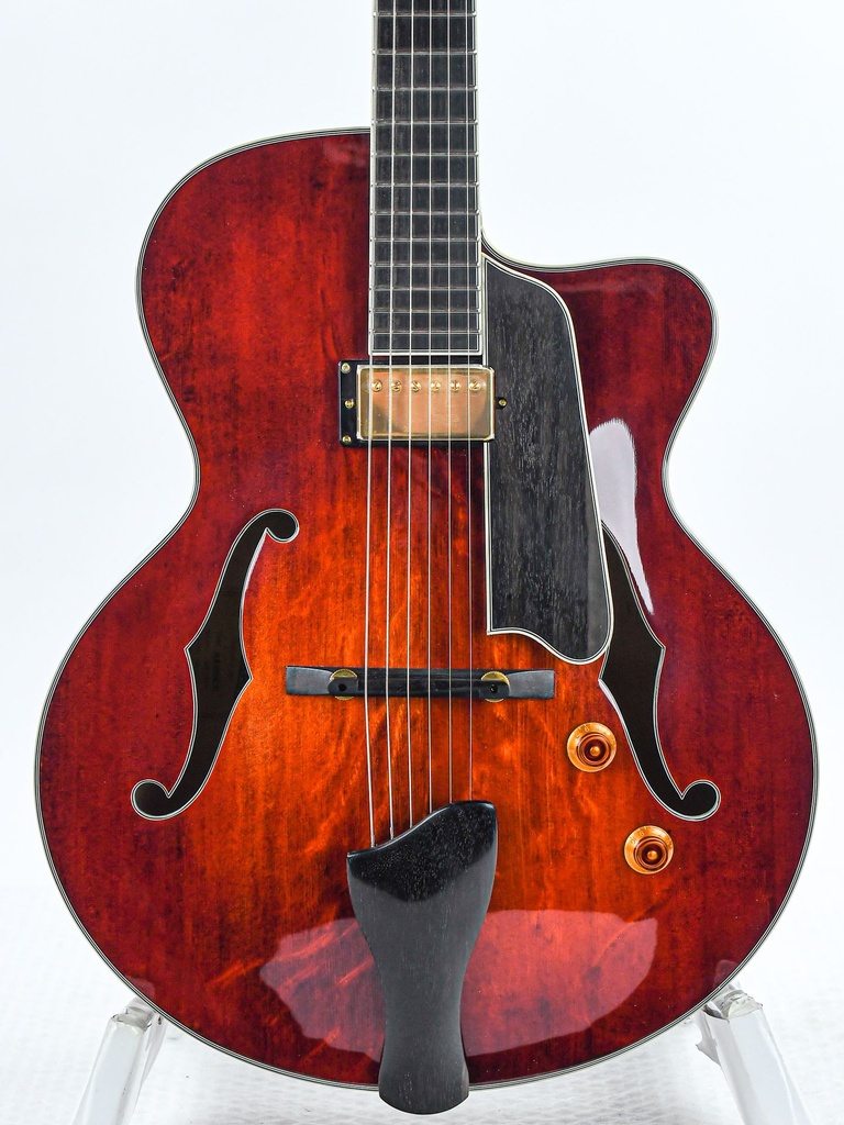 Eastman AR805ce Archtop Classic-3.jpg