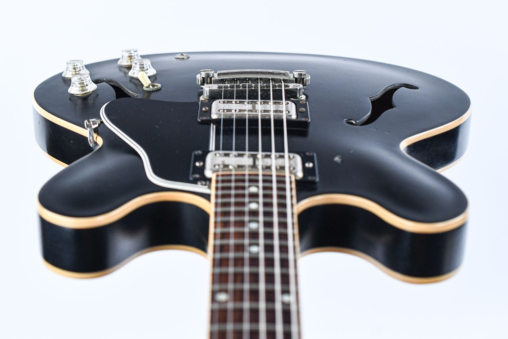 Gibson ES335 Chris Cornell Matt Black 16-250 2012-13.jpg