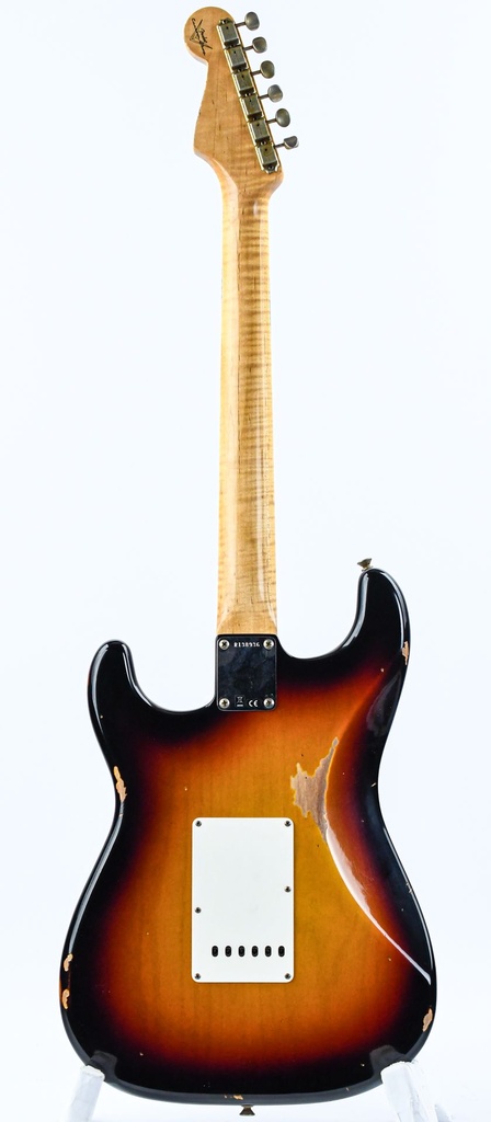 Fender Custom Shop 1965 Stratocaster 3 Tone Sunburst Relic-8.jpg