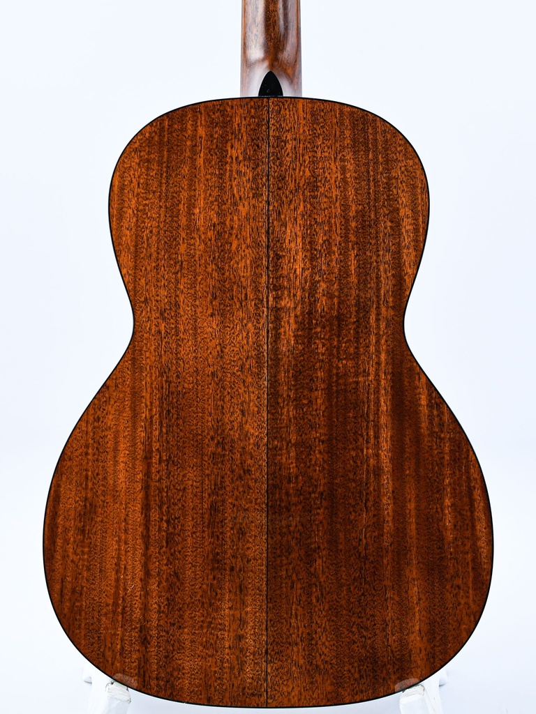 Martin Custom Shop 00018 12 Fret Adirondack Mahogany-7.jpg