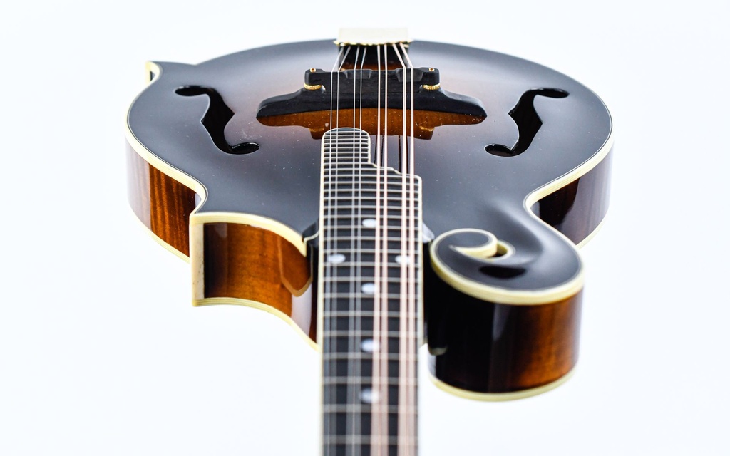 Kentucky KM1500 Master Serie F Style Mandolin 2022-8.jpg