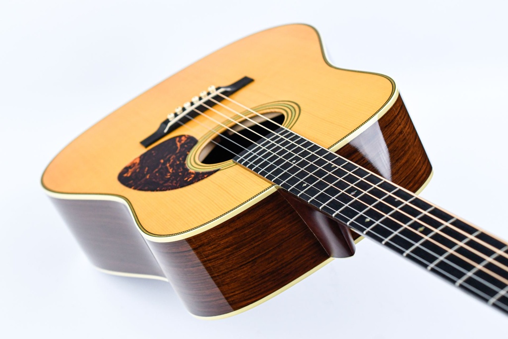 Martin D28 Limited Edition 75th Anniversary 2009-8.jpg