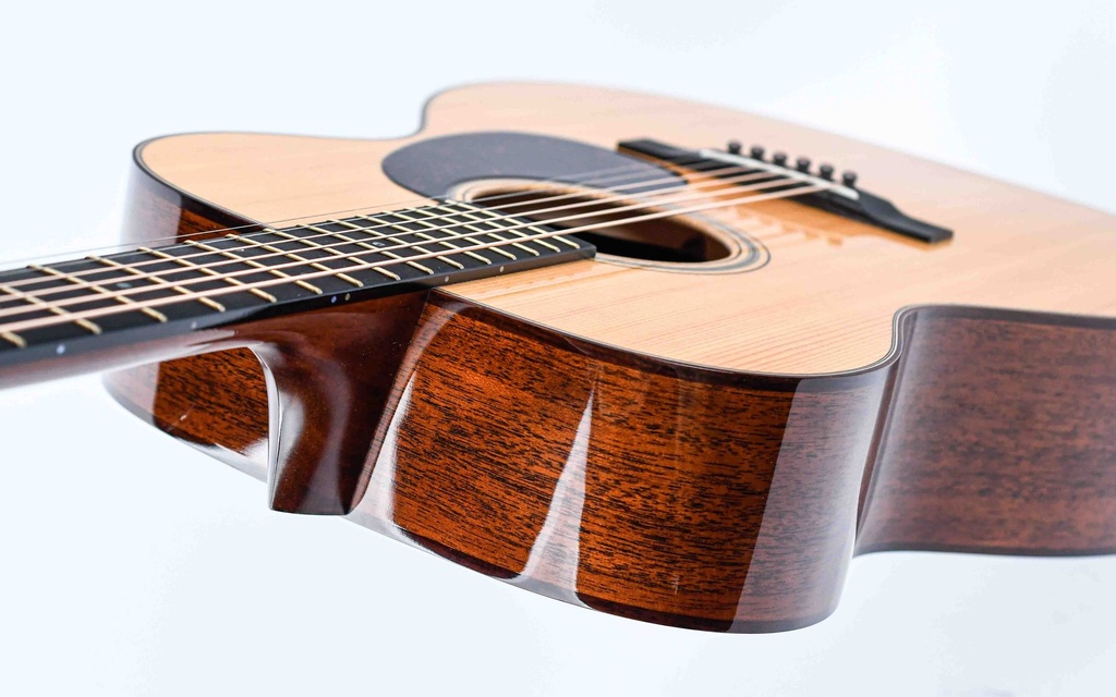 Martin 00018 Modern Deluxe 2022-8.jpg