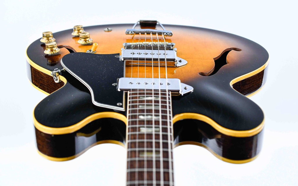 Gibson ES330 TD Sunburst 1966-14.jpg