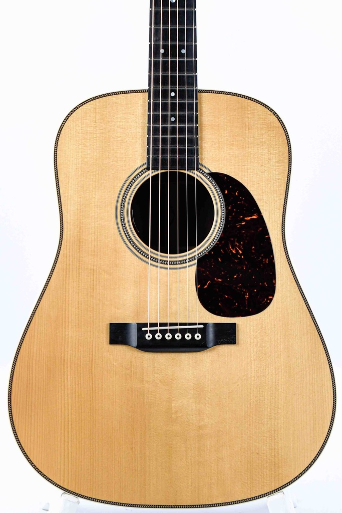 Martin Custom Shop D28 VTS Adirondack Madagascar 2016-4.jpg