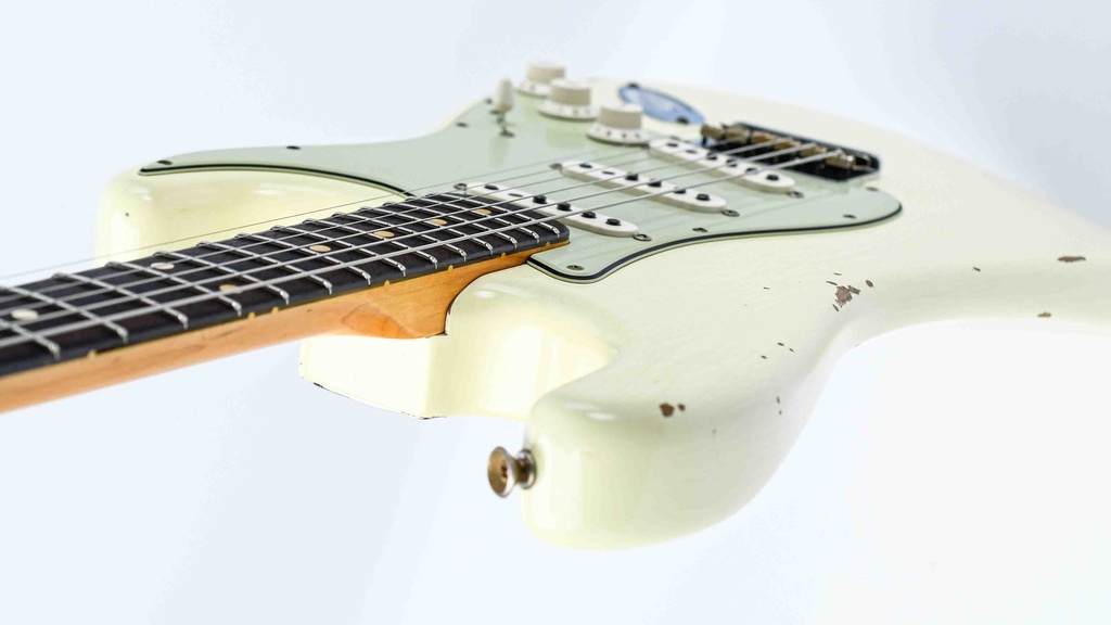 Fender Custom Shop '62 Stratocaster Relic Hardtail Vintage White 2022-9.jpg