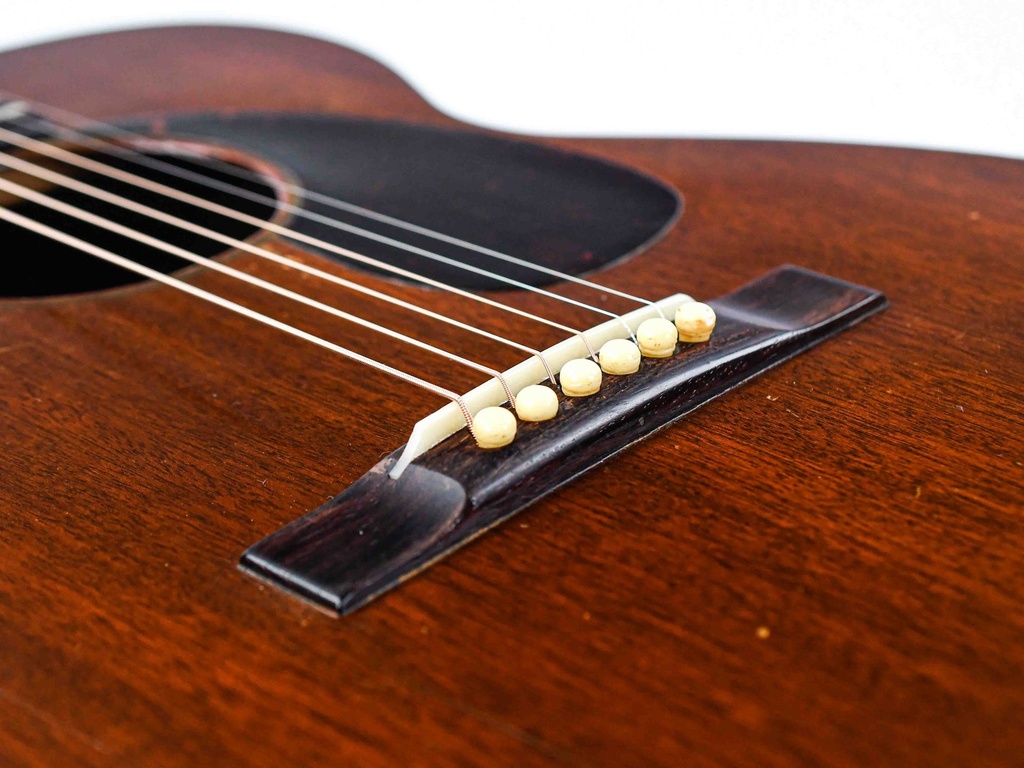 Martin 015 Mahogany 1955-10.jpg