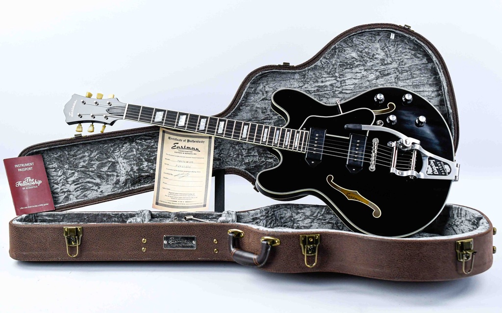 Eastman T64 Truetone Vintage Black Bigsby-1.jpg
