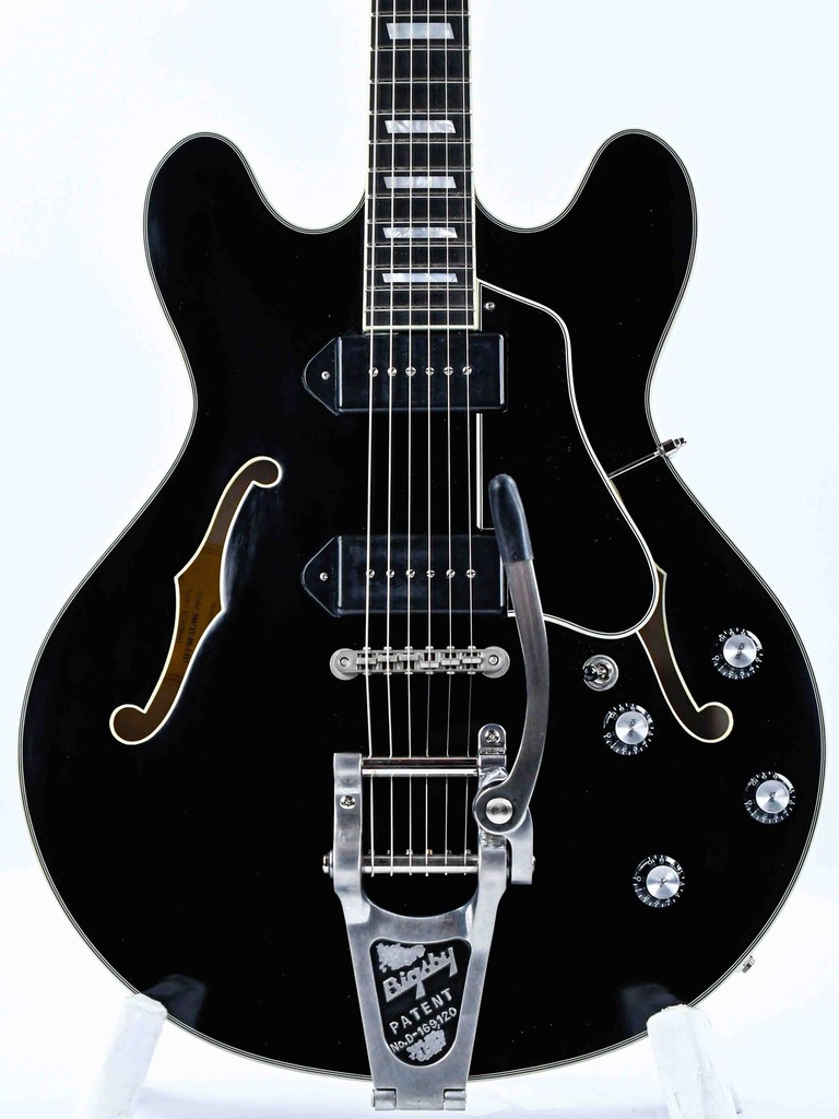 Eastman T64 Truetone Vintage Black Bigsby-3.jpg