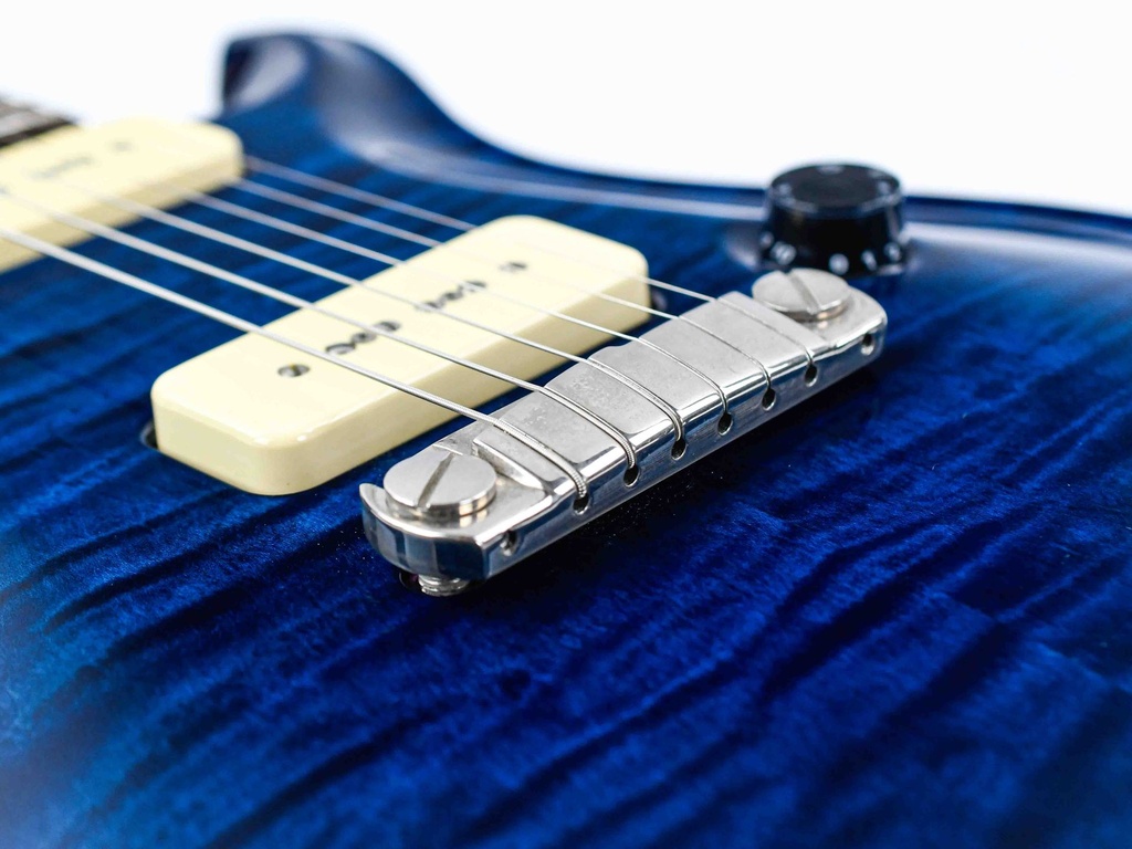 PRS MCCarthy Royal Blue P90 2000-10.jpg