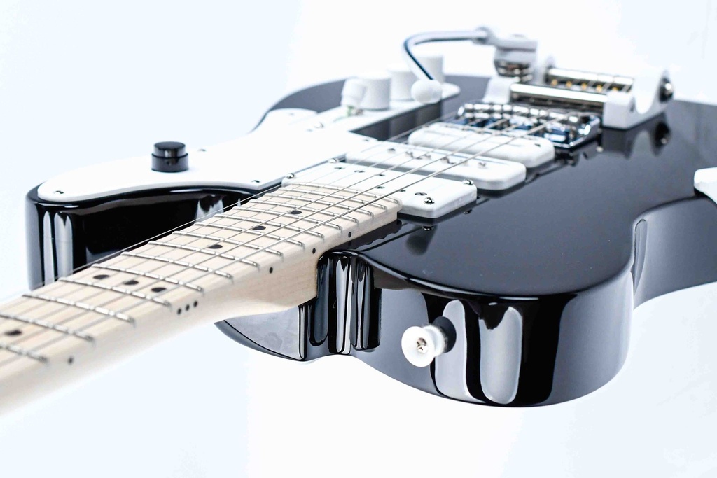 Fender Jack White Triplecaster-9.jpg