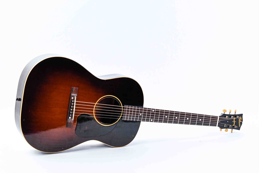 Gibson LG2 Banner Sunburst 1944-16.jpg