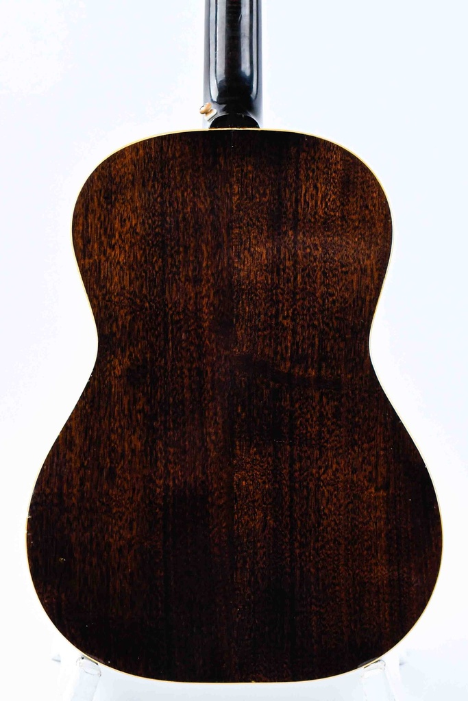 Gibson LG2 Banner Sunburst 1944-6.jpg