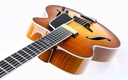 Eastman AR805CE Archtop Goldburst-8.jpg