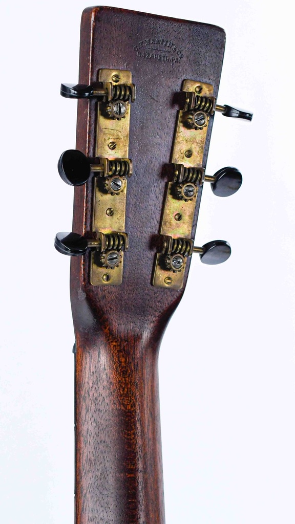 [53154] Martin 017 Mahogany 1932-5.jpg