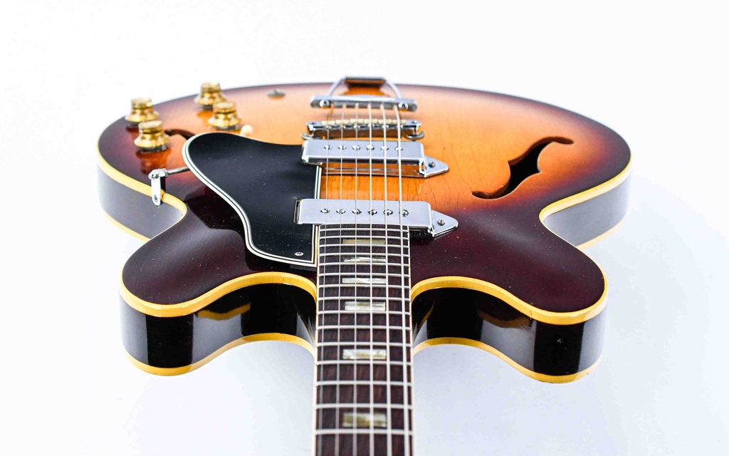 Gibson ES330TD Sunburst 1966 1967-12.jpg