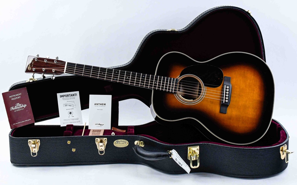 Martin 00028EC Eric Clapton Sunburst LR Baggs Anthem-1.jpg