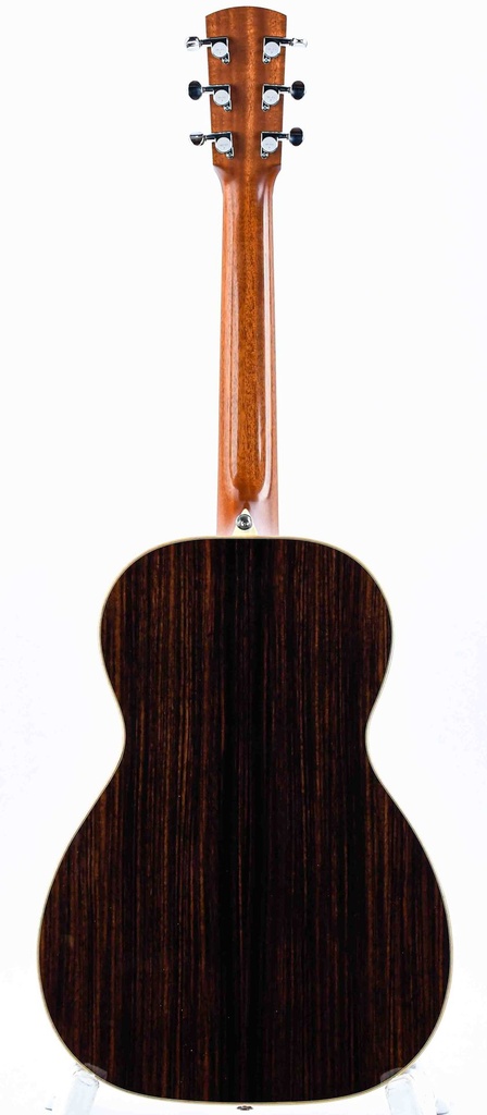 Larrivée P09 Rosewood Spruce 2006-7.jpg