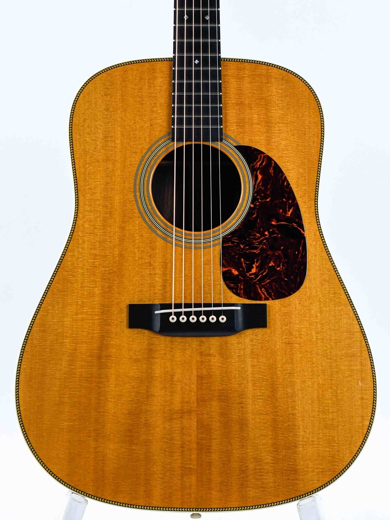 Martin HD28V 2014-3.jpg