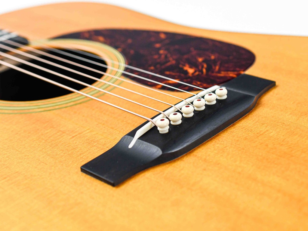 Martin HD28V 2014-10.jpg