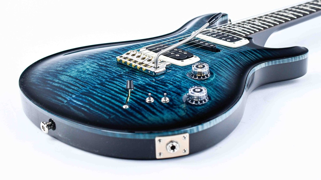 PRS Modern Eagle V Cobalt Smokeburst-11.jpg