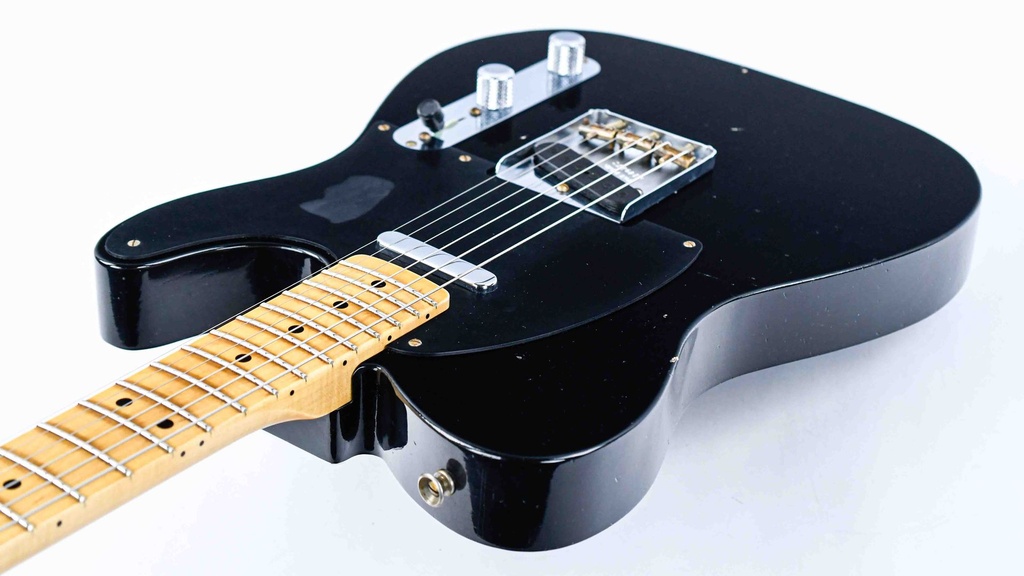 Fender Custom Shop 51 Nocaster JRN MN BLK-9.jpg