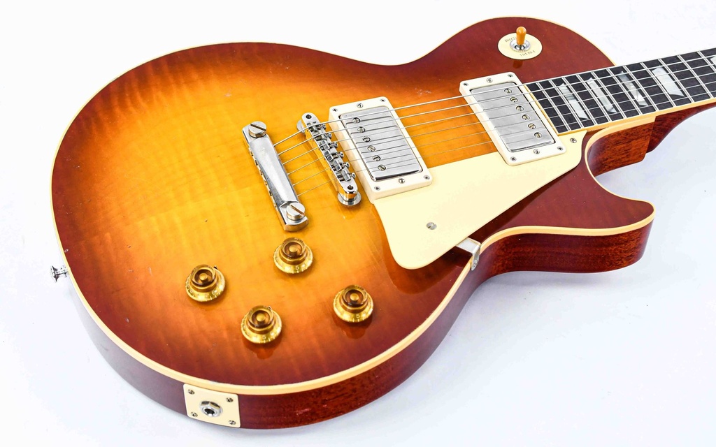 Gibson 1959 Les Paul Standard Reissue Light Aged Cherry Teaburst-9.jpg