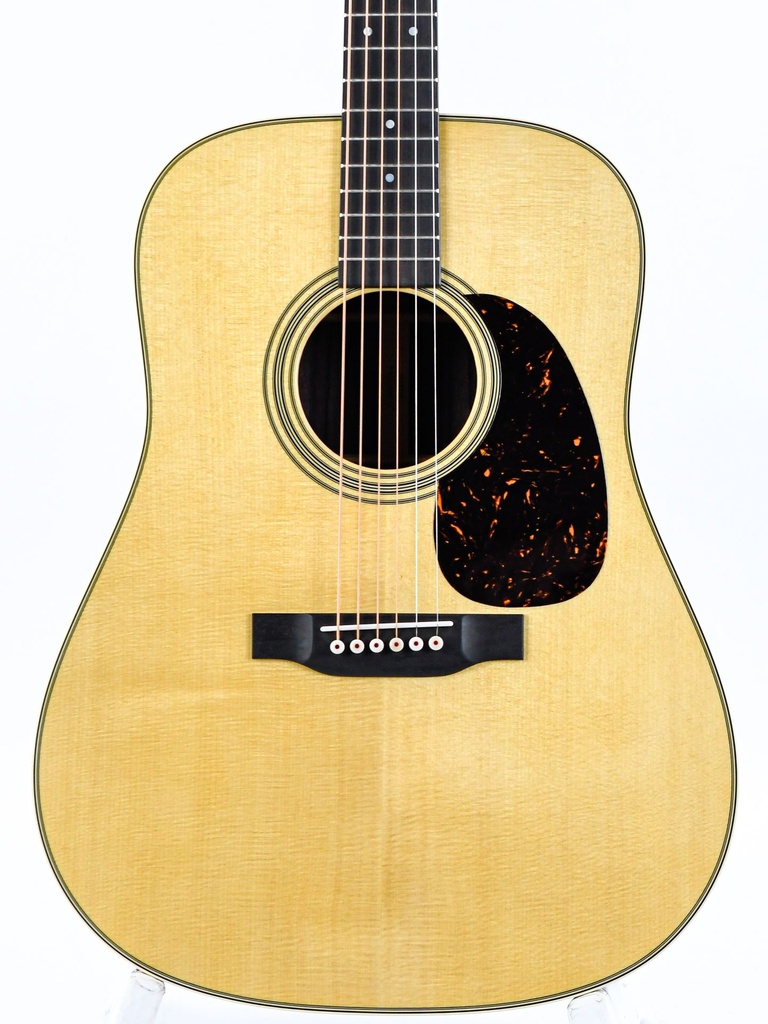 Martin D28 Standard Refresh Natural-3.jpg