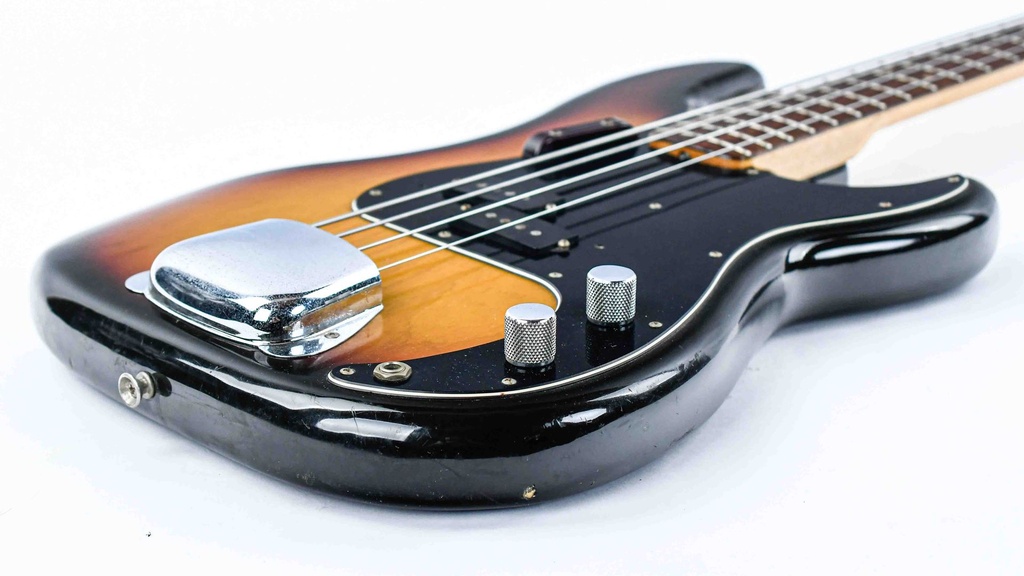 Fender Precision Bass Sunburst 1977-10.jpg