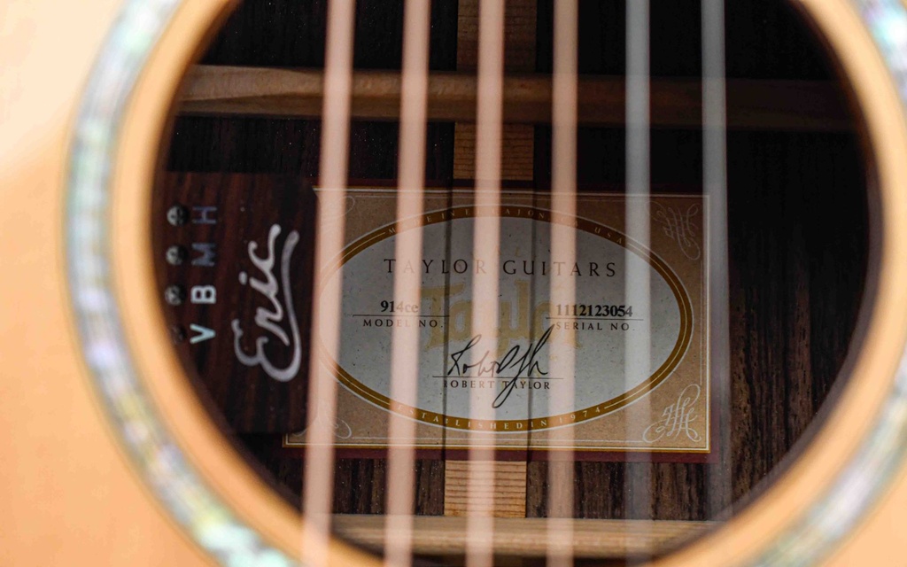 Taylor 914CE Rosewood Spruce 2012-12.jpg