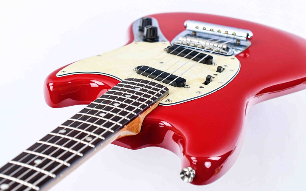 Fender Mustang Fiesta Red Refin 1964-8.jpg