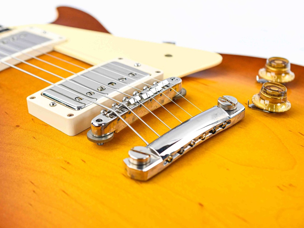 Gibson 1958 Les Paul Standard Reissue VOS-10.jpg